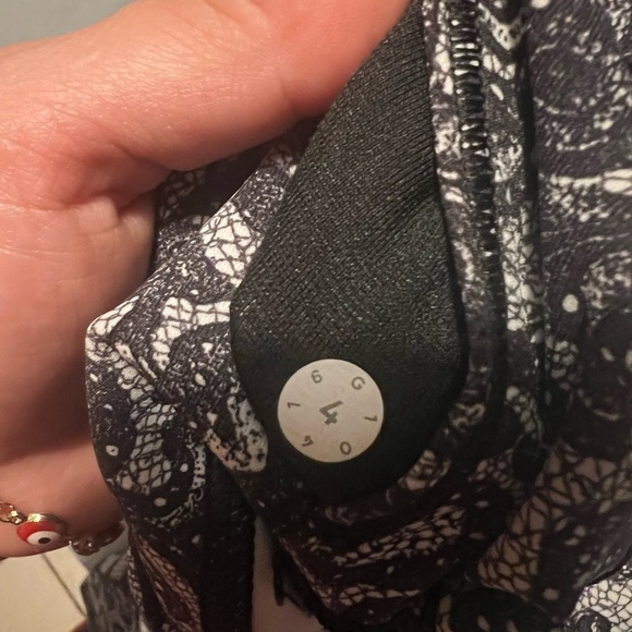 Lululemon Wunder Under Pant (Hi-Rise) - Picture 8 of 9